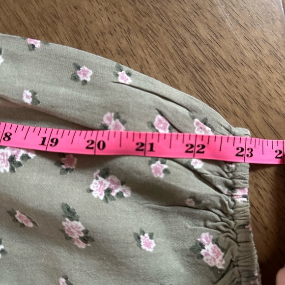 Japna Off Shoulder Smocked Floral Peplum Blouse Top Olive Pink Size M - Picture 9 of 10